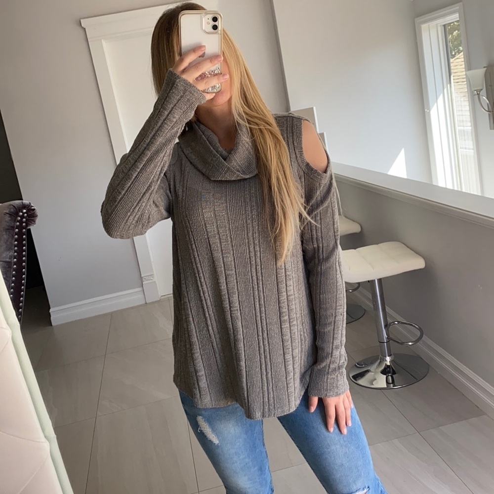 Socialite Turtleneck